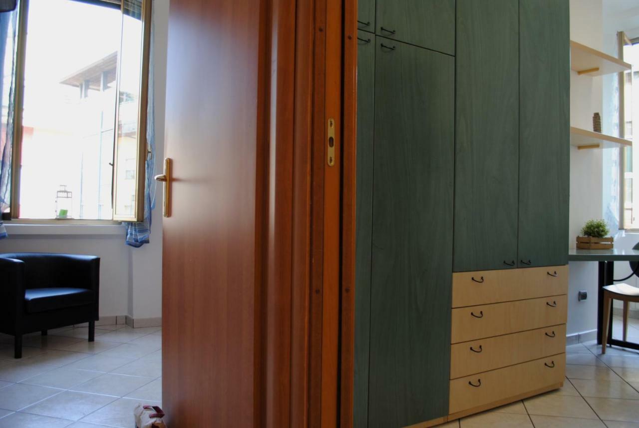 Bnbook - Borromeo 1 Rho Buitenkant foto